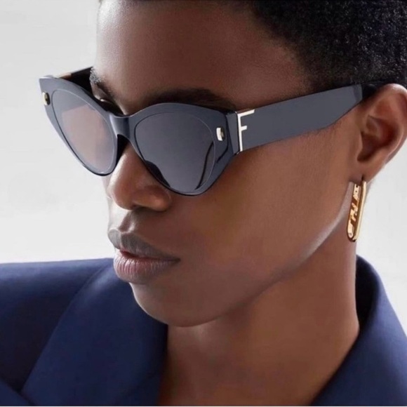 FENDI Brown Oversized Cat Eye UV Sunglasses Style FE400351 01E FENDI F logo NEW main image 5